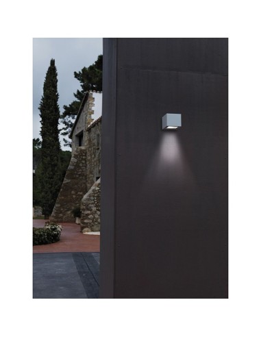 Aplique Isora 157B-L02G8B-02 Cristher